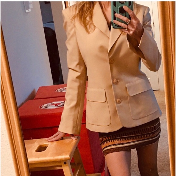 Moda International Pants - Moda International Beige 2-piece Lined Pants Suit. SZ 0 (pics show brown suit)